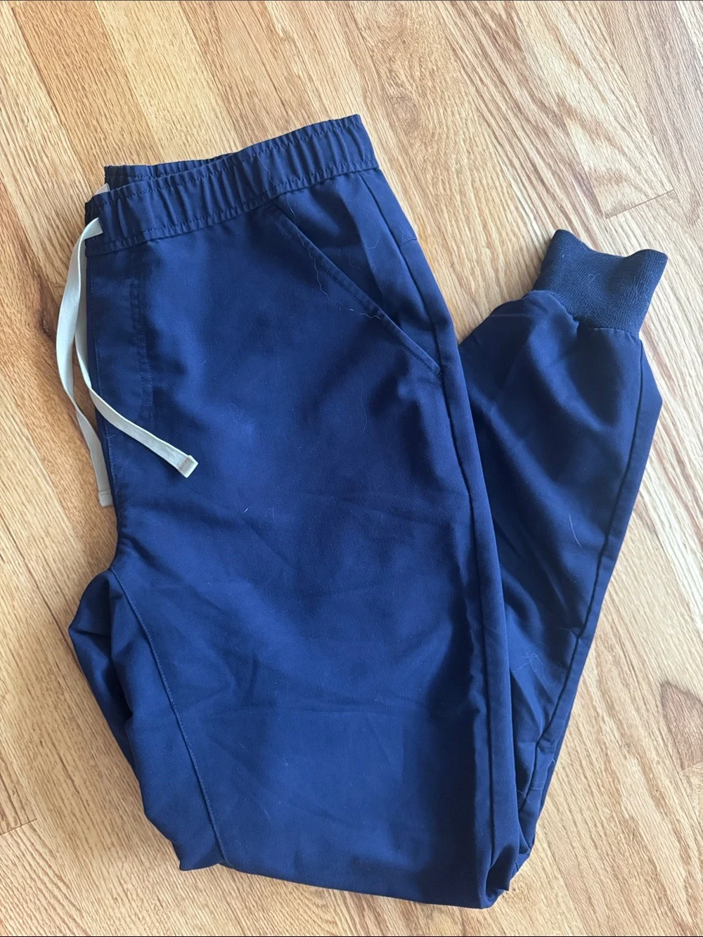 Men's navy scrubs, drawstring Figs, size M